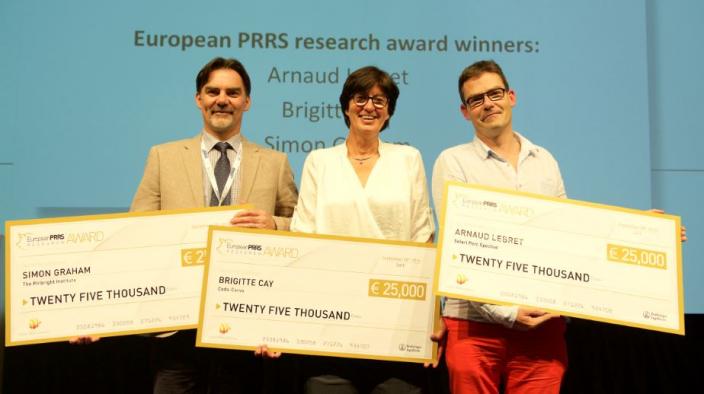 THREE PROJECTS WIN 2016 EUROPEAN PRRS RESEARCH AWARD SPONSORED BY BOEHRINGER INGELHEIM ANIMAL HEALTH